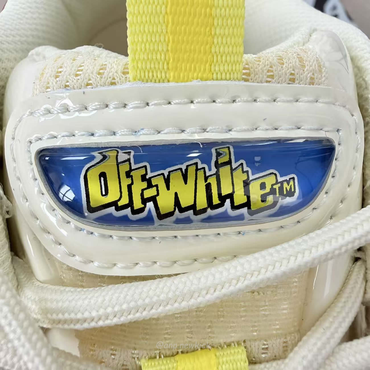 Off White Be Right Back Arrow Lace Up Sneakers (5) - www.newkick.vip